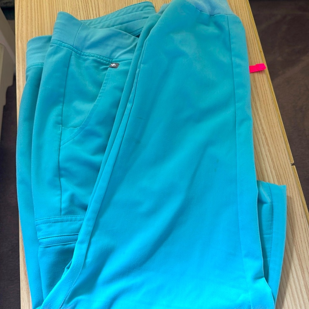 Zamora scrubs